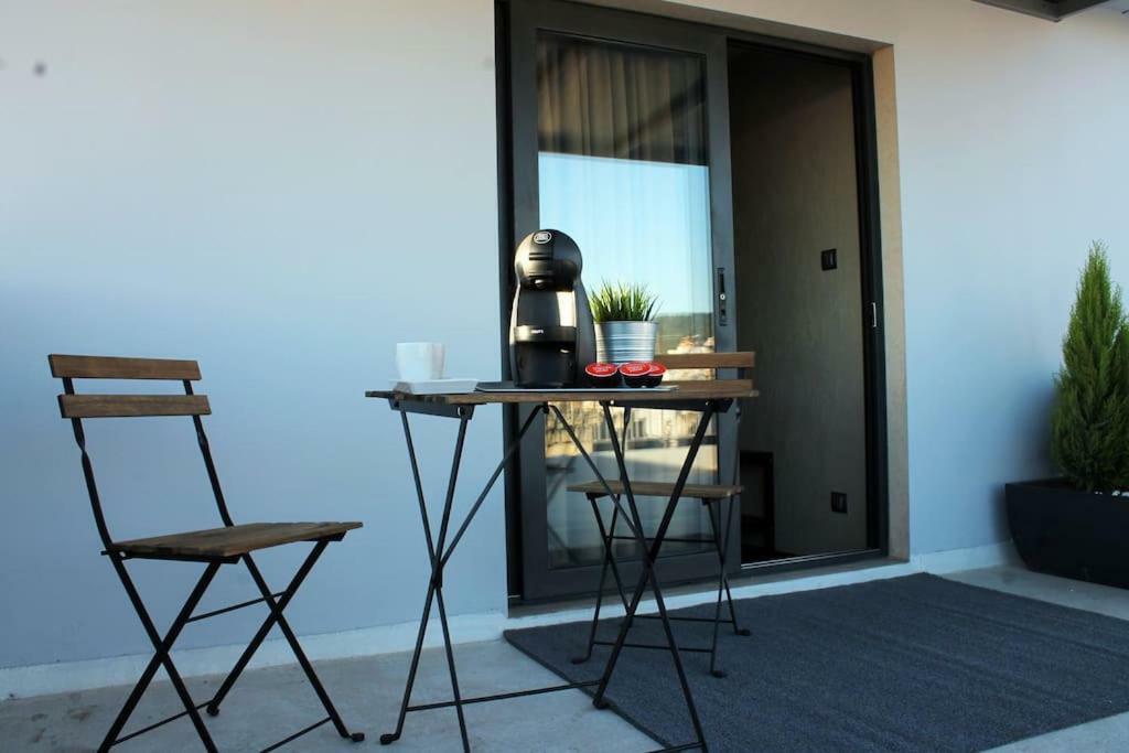 Stylish Seaview Rooftop Солун Екстериор снимка